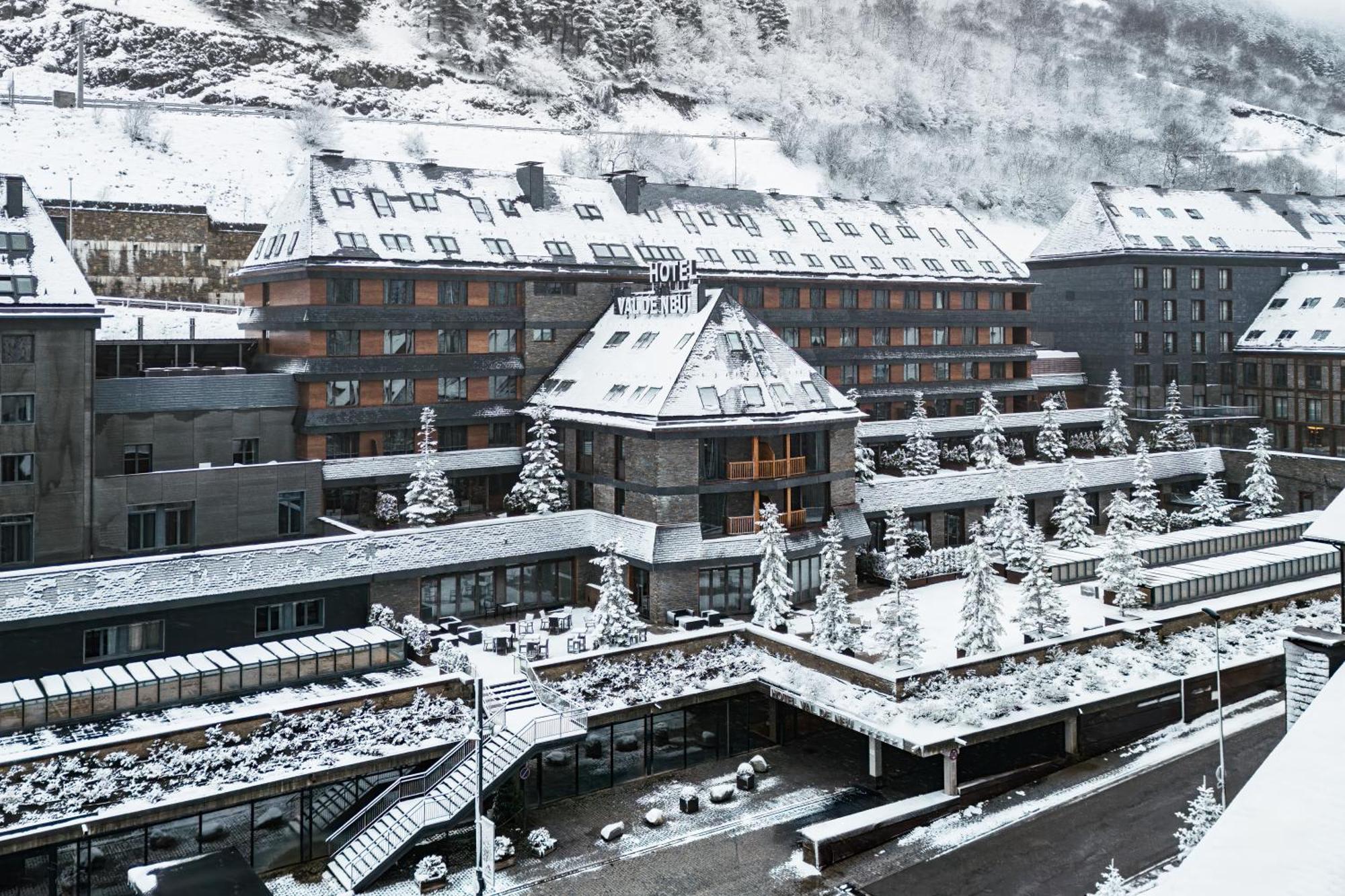 Hotel Val De Neu G.L. Baqueira Beret Bagian luar foto