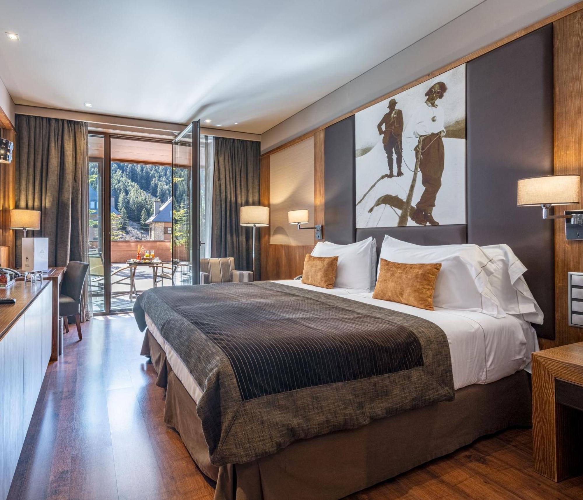 Hotel Val De Neu G.L. Baqueira Beret Bagian luar foto